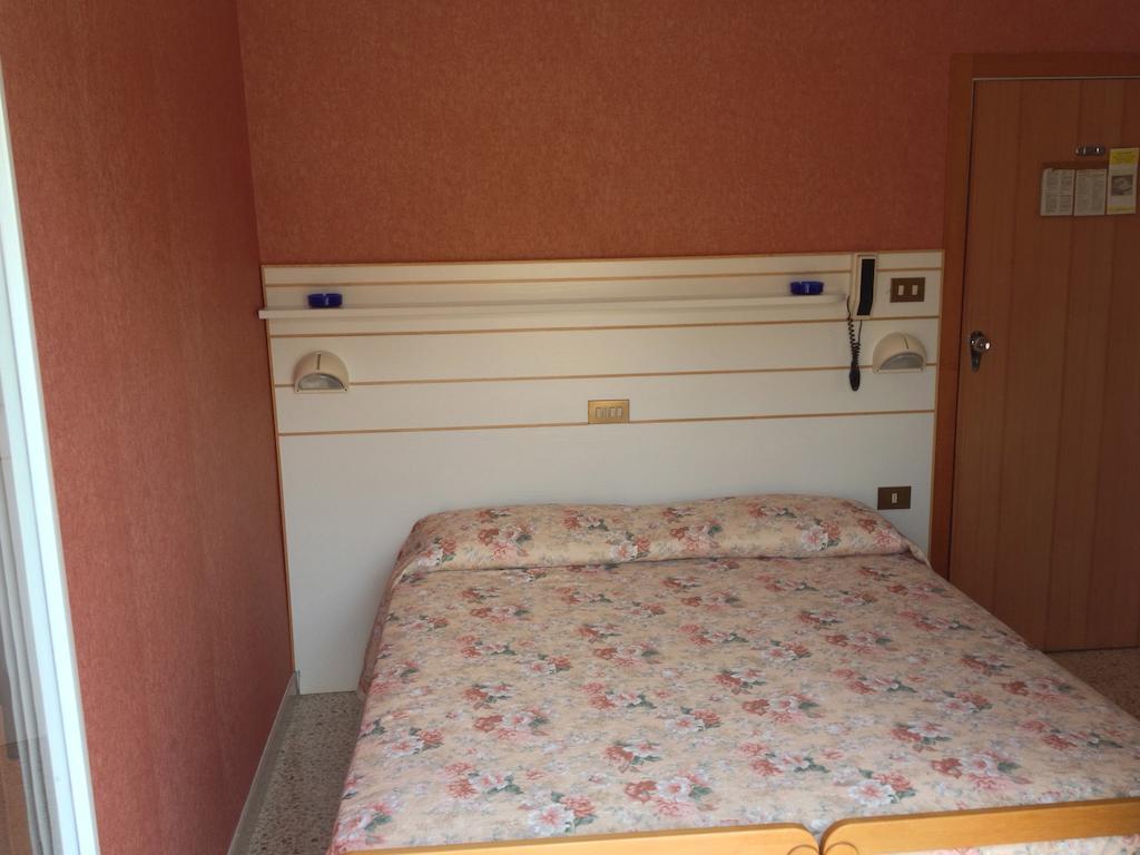 Hotel Emma Nord Rimini Pokój zdjęcie