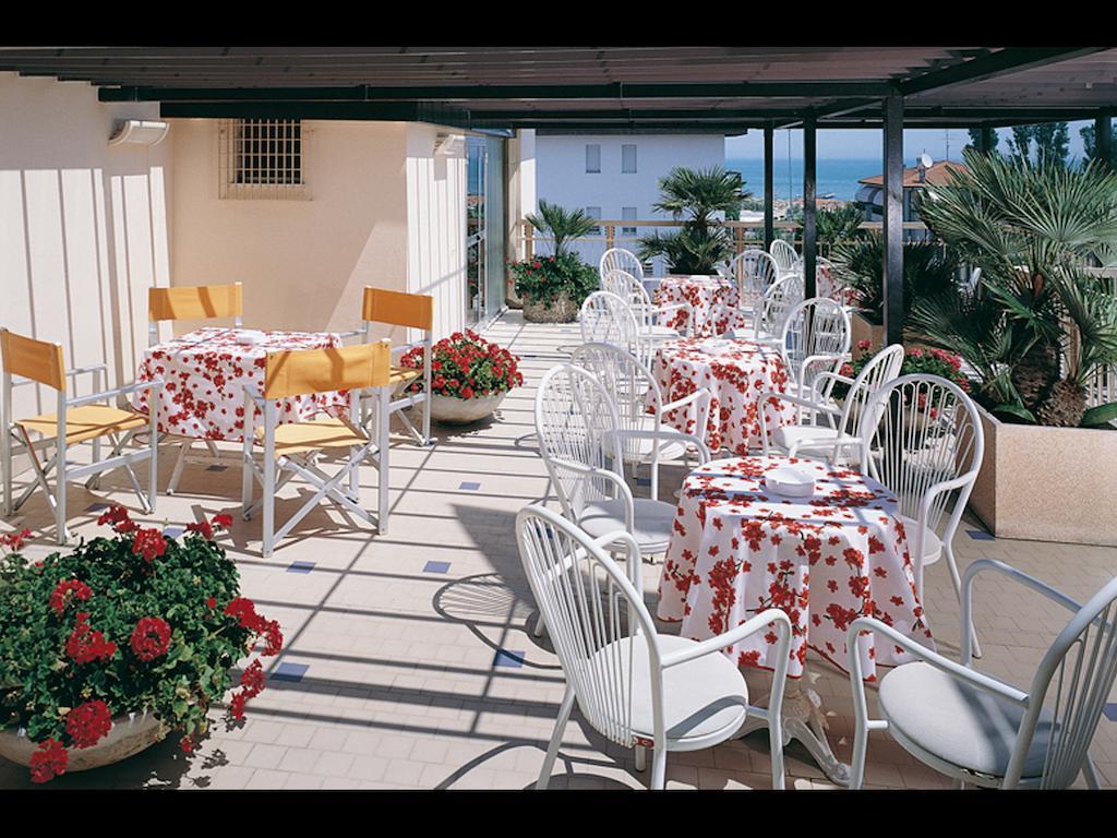 Hotel Emma Nord Rimini Zewnętrze zdjęcie